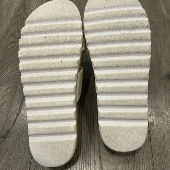 Reef  white beige horizon platform sandals - Picture 5 of 9